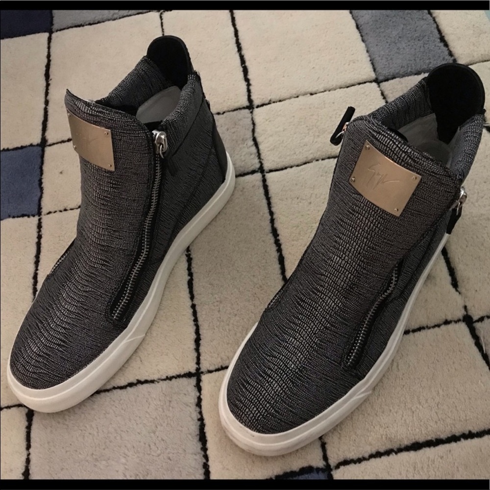 GIUSEPPE ZANOTTI - Picture 2 of 8